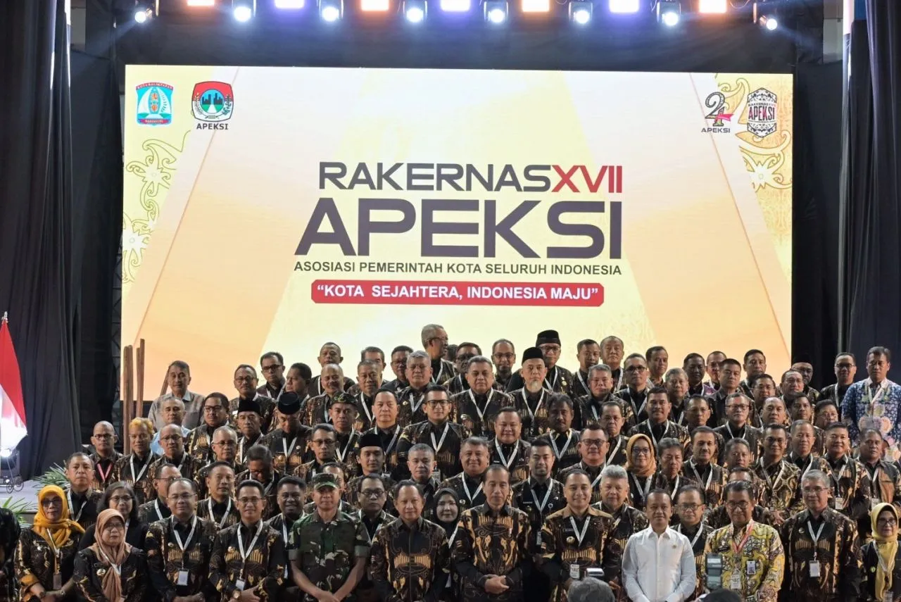 Pimpin Rakernas XVII APEKSI, Wali Kota Eri Cahyadi Satukan Sistem Aplikasi Kota Seluruh Indonesia