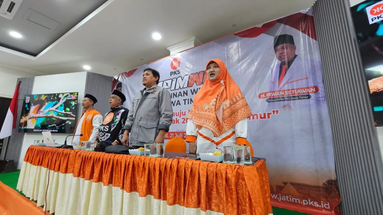 PKS Jatim All Out Menangkan Pasangan Khofifah - Emil