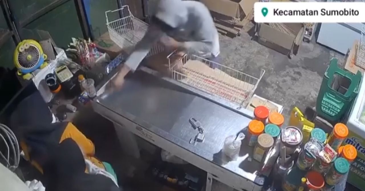 Foto : Capture video viral perampokan di Jombang (istimewa)