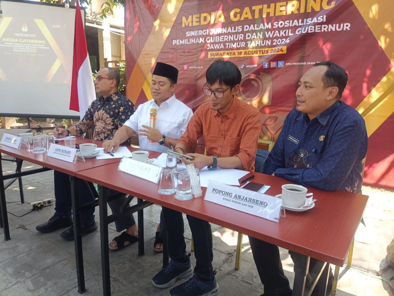 KPU Jatim Ajak Jurnalis Sosialisasikan Pilgub Jatim 2024