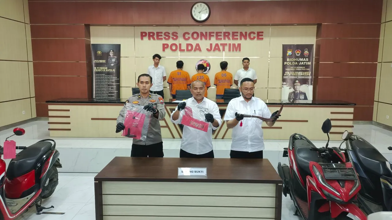 Polisi Ungkap Sindikat Maling Spesialis Mobil Pikap di Jatim
