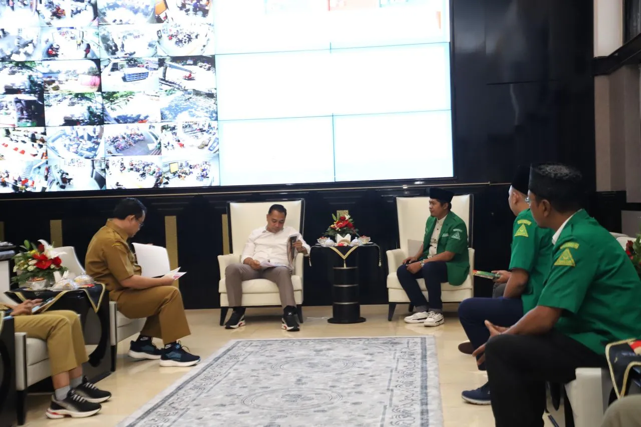 GP Ansor Surabaya Apresiasi Kinerja Eri Cahyadi: Atasi Banjir Lebih Baik Dari Dubai