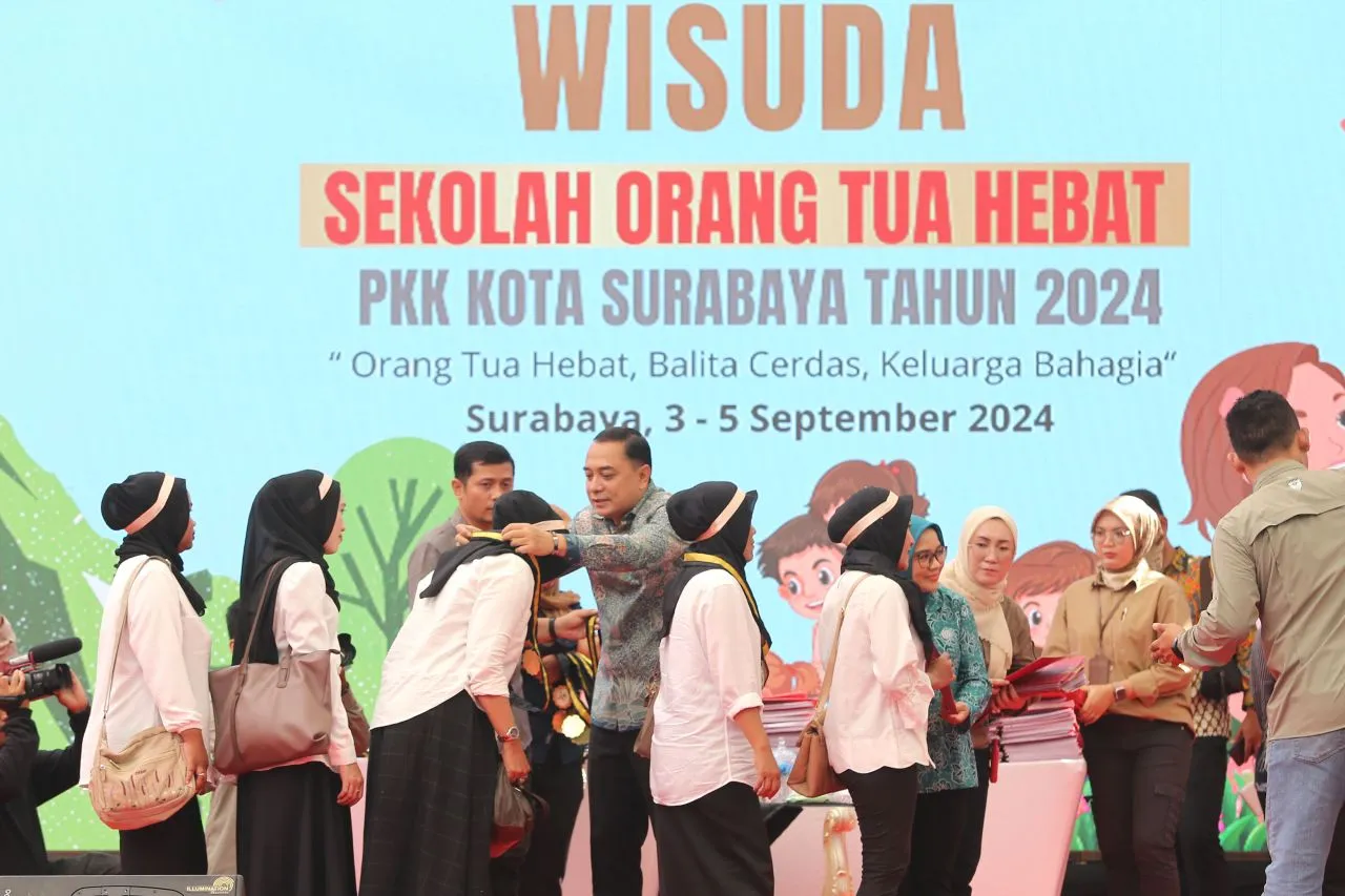 Pemkot Surabaya Gelar Wisuda Untuk 12.440 Peserta SOTH Lulusan 2024