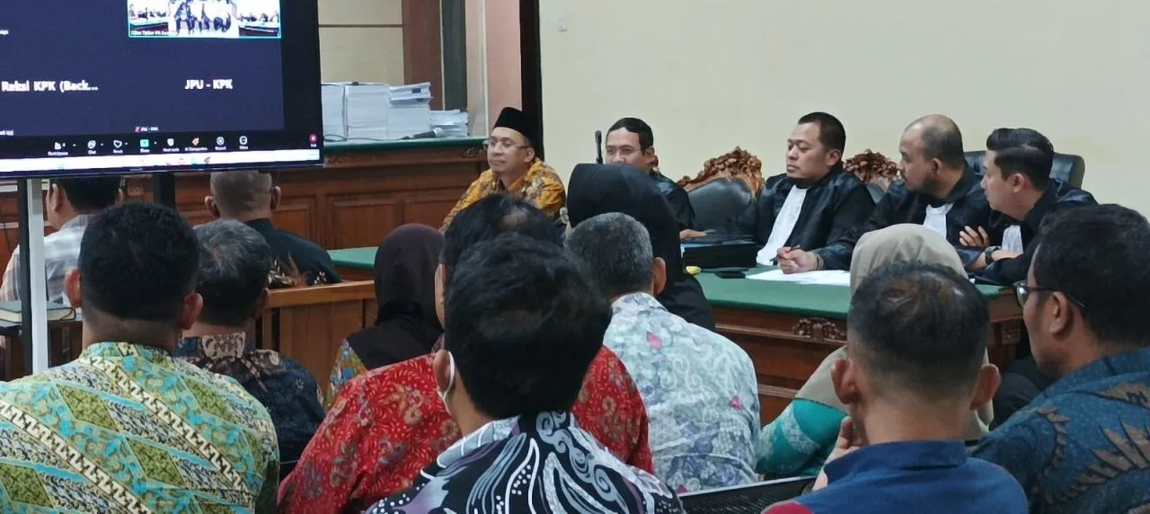 Kelakar Gus Muhdlor Usai Dengar Kesaksian 22 Staf BPPD di Sidang Perkara Pemotongan Insentif Pajak 