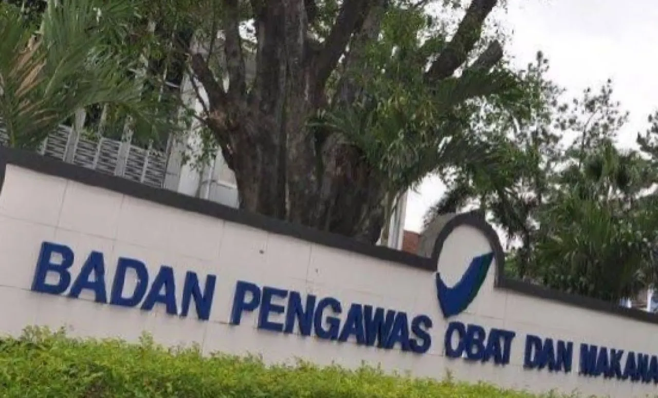 Netizen Desak BPOM Tindak Tegas Mafia Skincare Etiket Biru