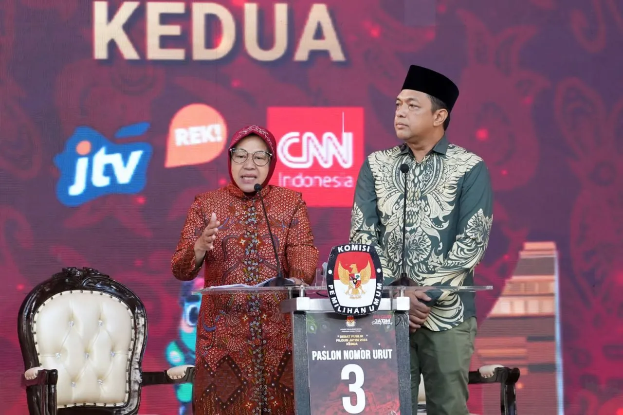 Debat Kedua, Risma Ungkap Tata Kelola Birokrasi Tingkat Kelurahan dan Kecamatan