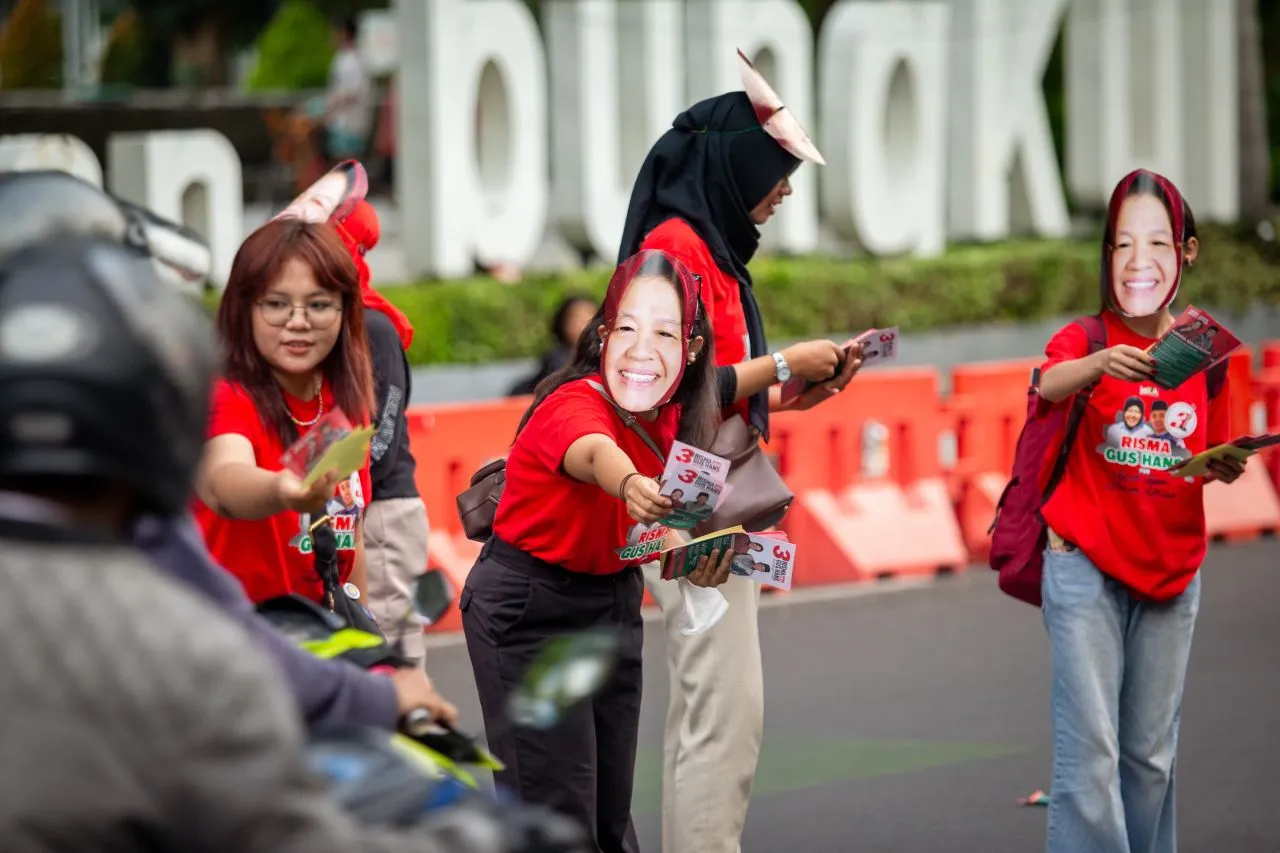Relawan Kampanye Simpatik Cagub No. 3: Risma Sosok Bersih. Anti-Korupsi