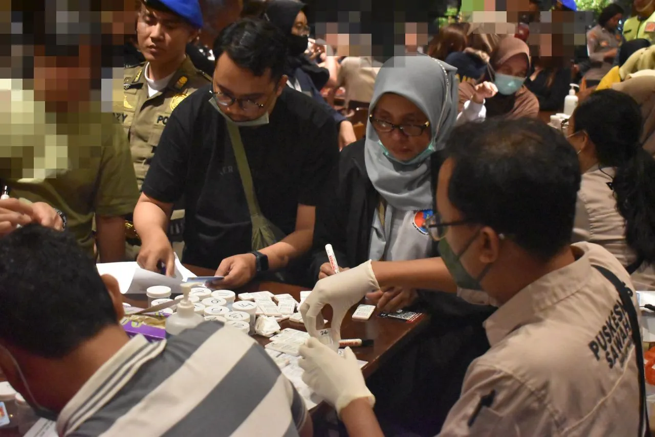 Pemkot Surabaya dan BNN Sidak Dua RHU, Puluhan Pengunjung Tes Narkoba