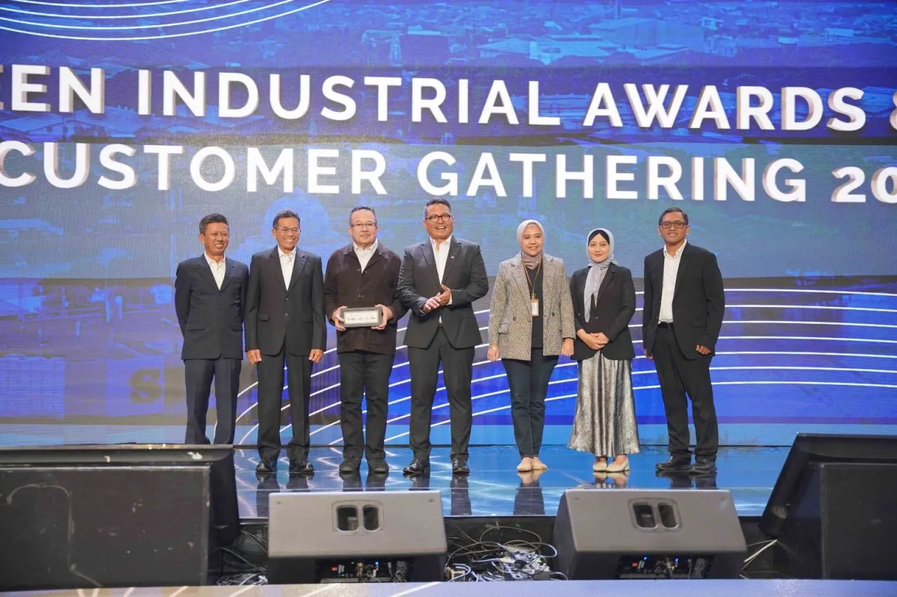 Daftar 50 Tenant Terbaik SIER Terima Green Industrial Awards 2024