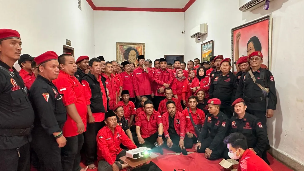 Banteng Surabaya Mendukung DPP PDIP Pemecatan Jokowi, Gibran, Bobby Nasution dari Anggota Partai