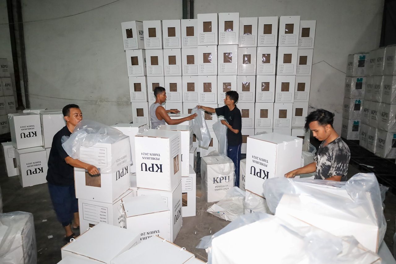 Jawaban KPU Surabaya Saat Ada Temuan Ratusan Kertas Suara Rusak