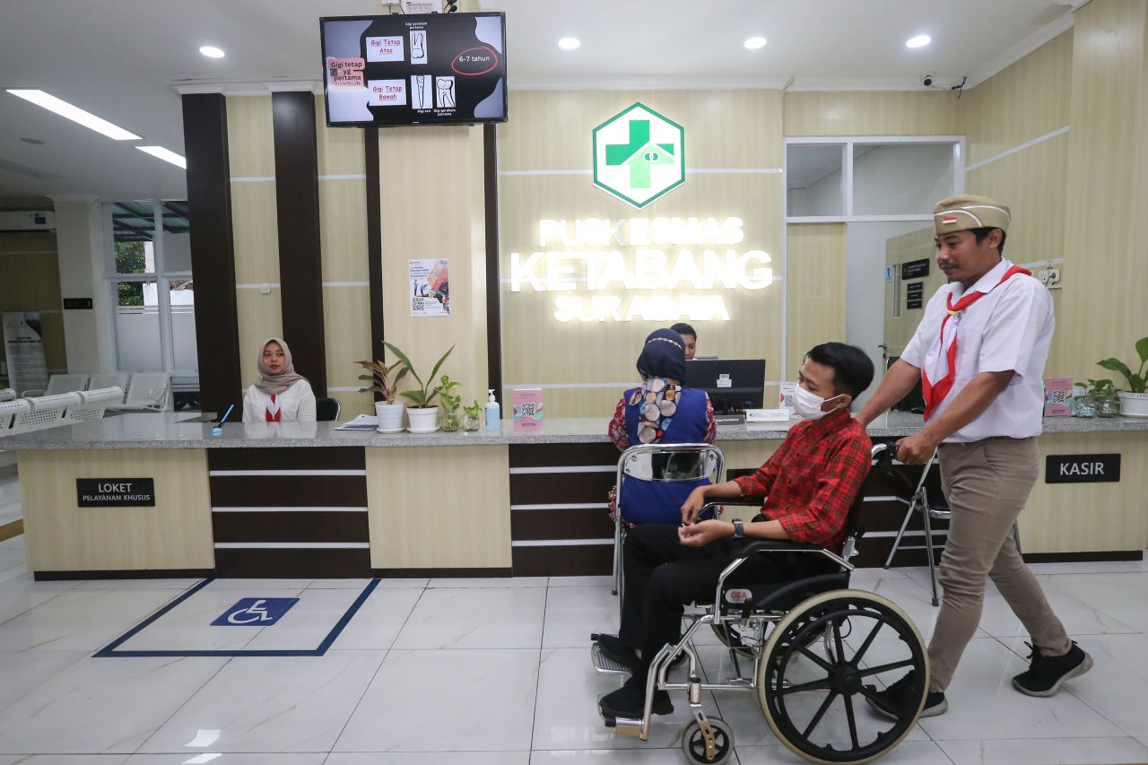 Begini Penampakan ASN Pemkot Surabaya Kenakan Pakaian Perjuangan Sambut Hari Pahlawan
