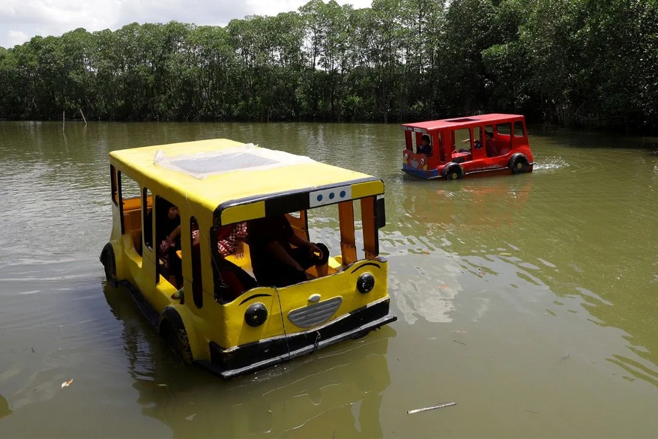 Adventureland Romokalisari Bersolek Sambut Tahun Baru Imlek 2025