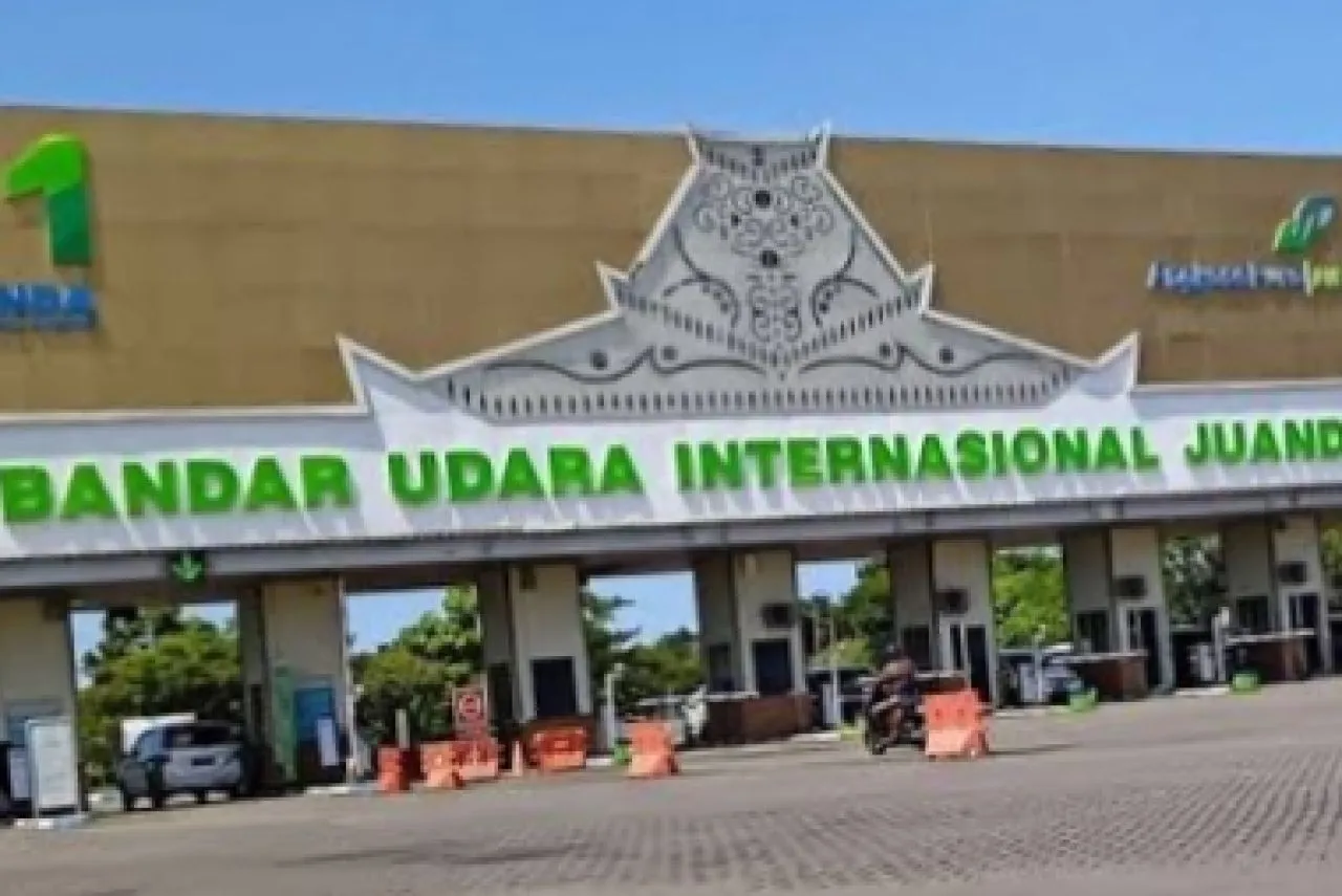 Drama Pendaratan Darurat Super Airjet di Bandara Juanda
