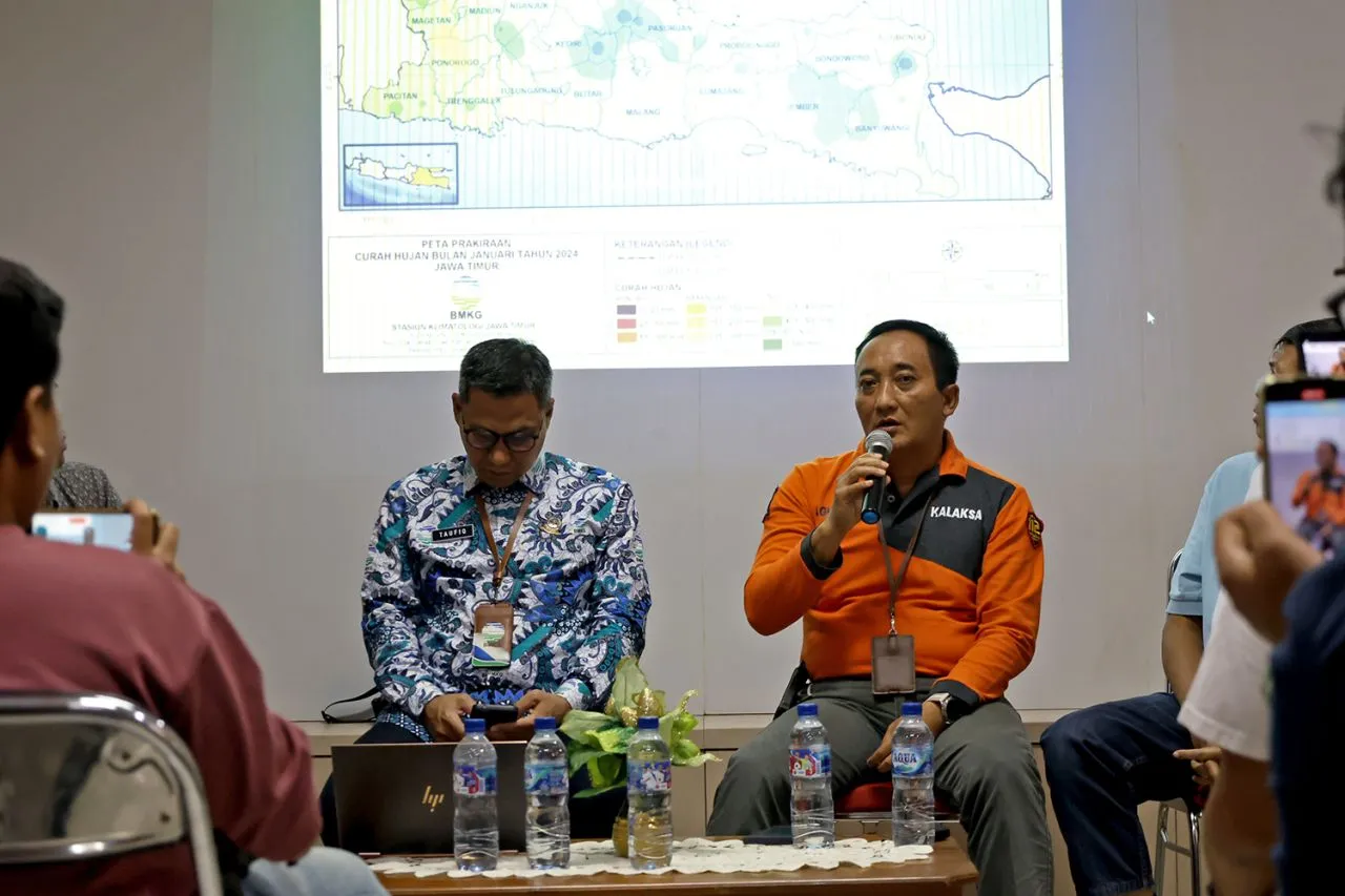 Pemkot SiagakanTim Tanggap Bencana, Antisipasi Puncak Musim Hujan di Surabaya