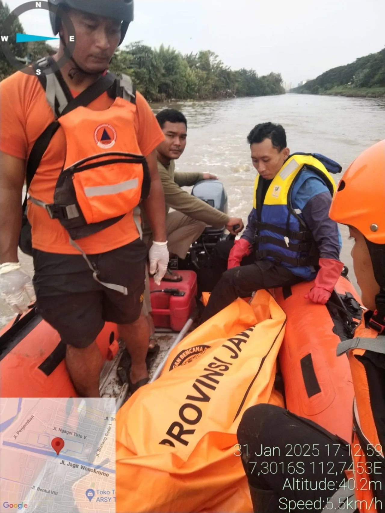 Tim SAR Berhasil Temukan Jenazah Korban Tenggelam di Kali Jagir