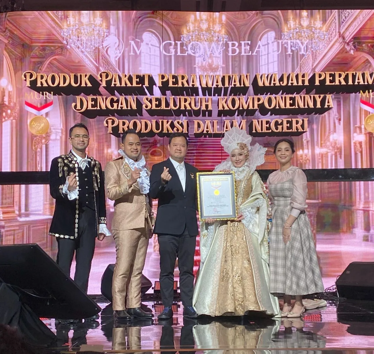 Produksi Asli Indonesia dari Hulu ke Hilir, MS Glow Raih Rekor MURI
