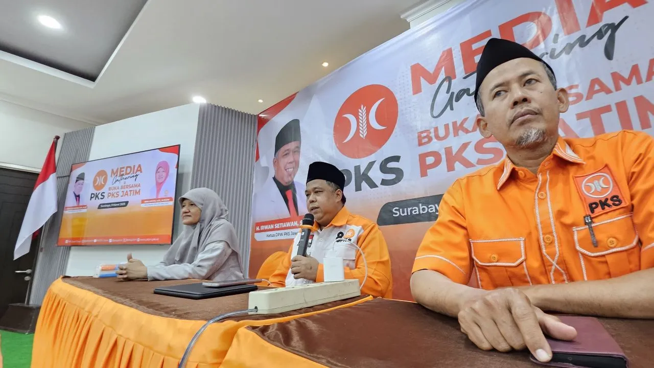Program Ramadan PKS Jatim: Diantarin Pulkam Hingga Dibeliin Baju Baru