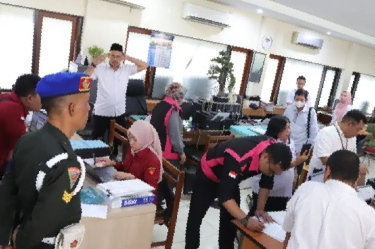 Kasus Korupsi Hibah SMK Rp 65 Miliar, Kejaksaan Geledah Kantor Dinas Pendidikan Jatim