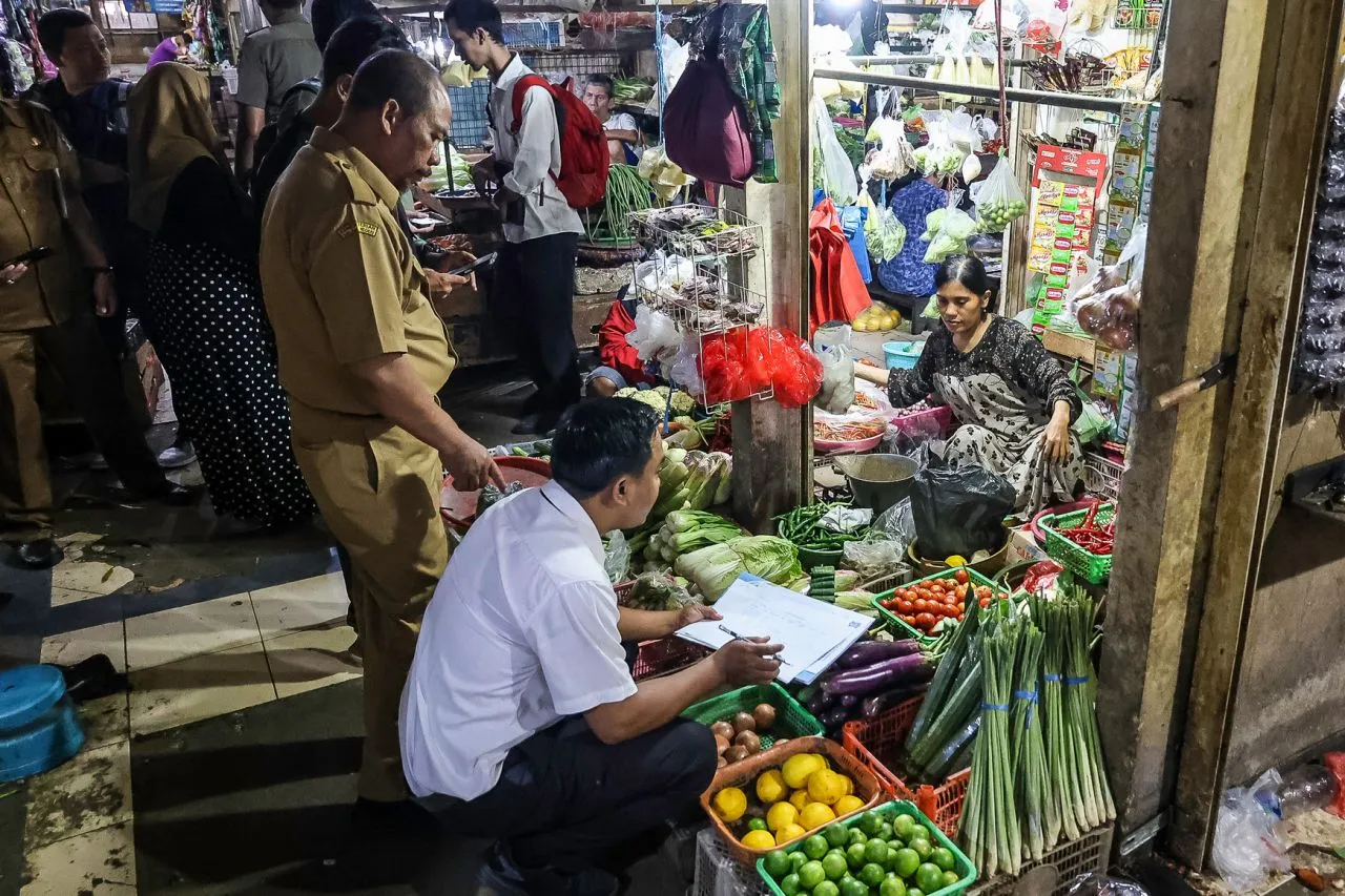 Sidak Pasar Tambahrejo Surabaya, Ini Temuan  Satgas Pangan BPOM dam Pemkot
