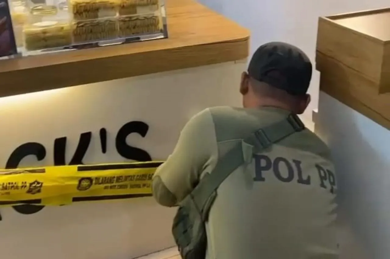 Pemkot Segel Gerai Es Krim Tak Berizin Jual Alkohol, Wali Kota Eri Ingatkan Ini 