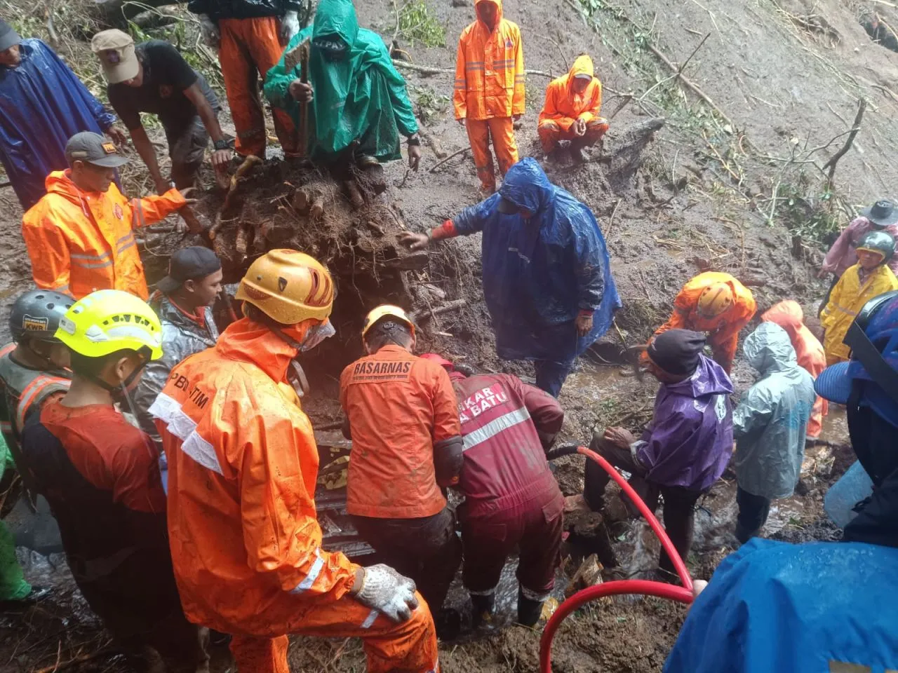 Gubernur Khofifah Minta Tutup Sementara Obyek Wisata Taman Hutan Rakyat Raden Soerjo Pacet