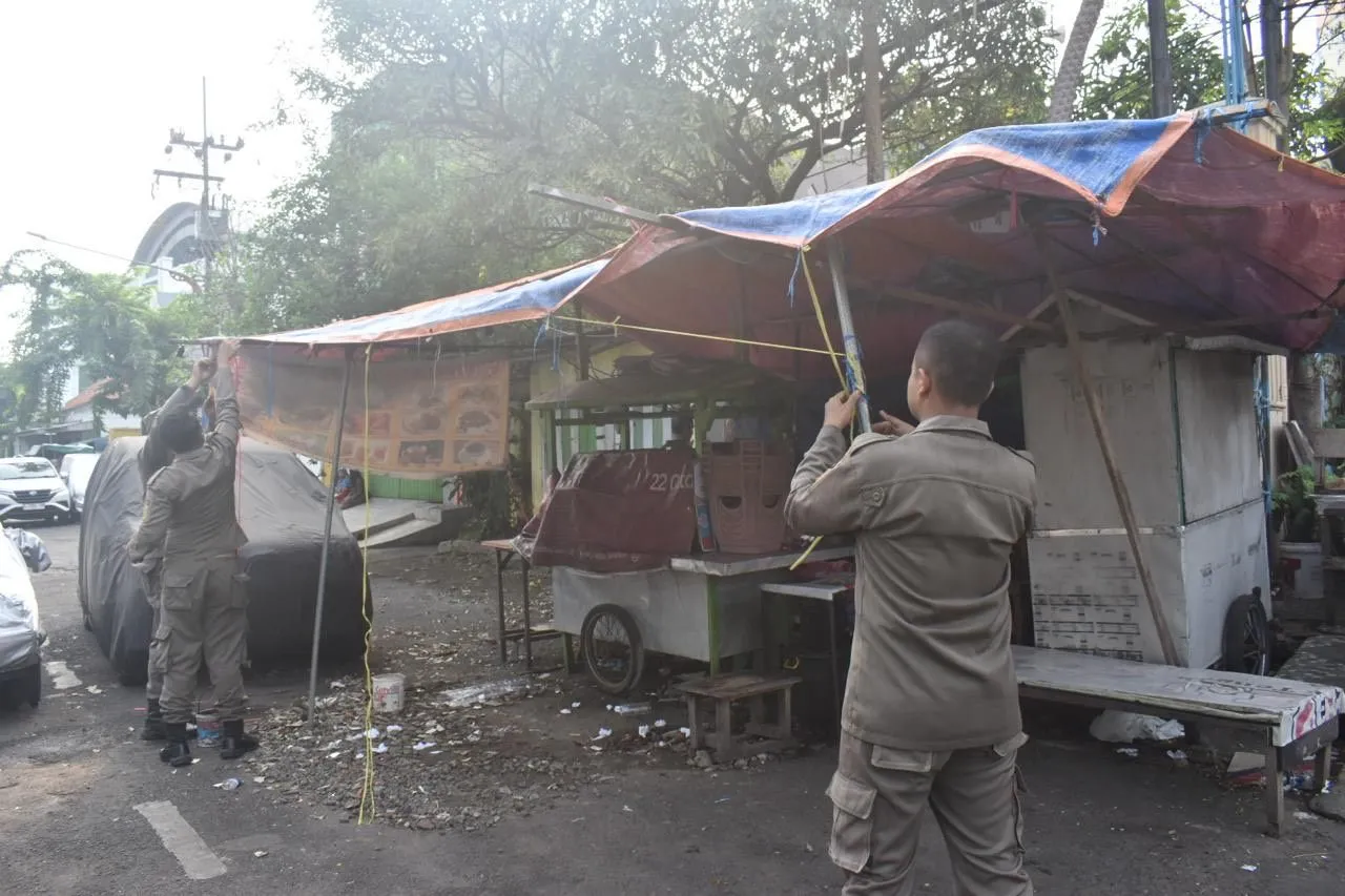 Giliran PKL di Jalan Pegirian dan Indrapura Ditertibkan Satpol PP Surabaya