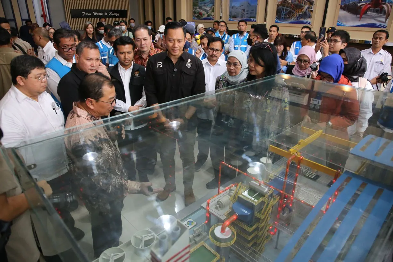 Menko AHY Apresiasi PSEL Benowo Surabaya: Solusi Sampah Jadi Energi Listrik
