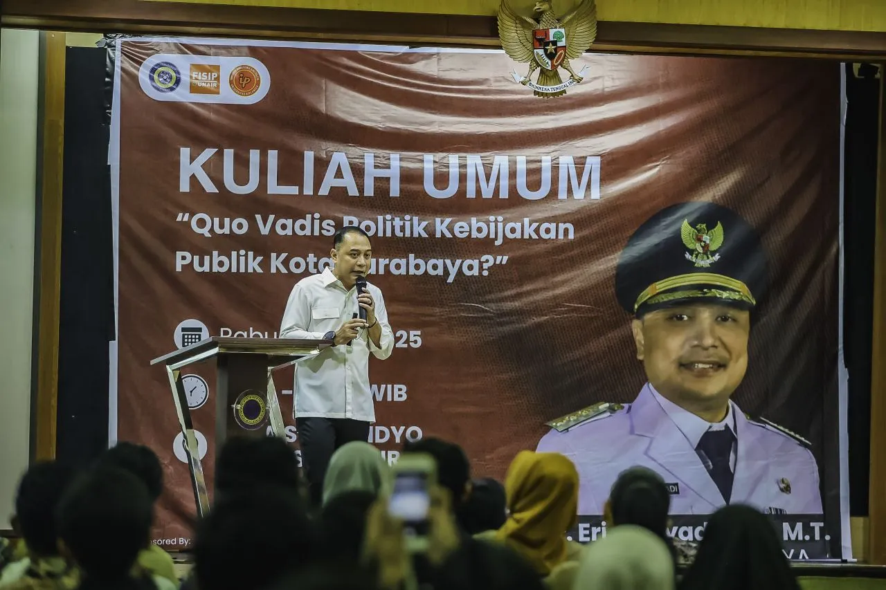 Kuliah Umum di Unair, Eri Cahyadi Bicara Tentang Politik Kebijak Publik