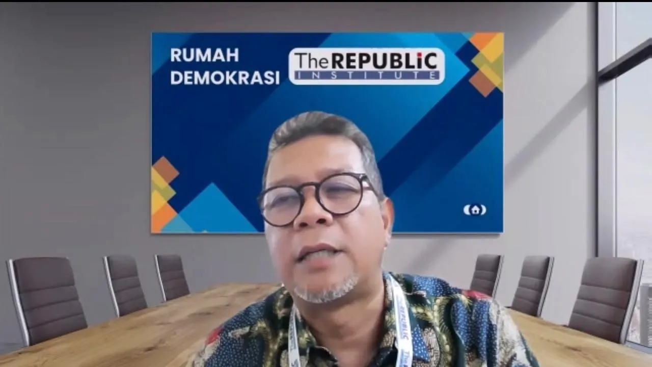 Survei The Republic Institute: 71,4 Persen Warga Jatim Puas dengan Kinerja Khofifah - Emil