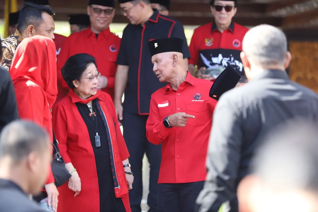 Megawati Ziarah ke Makam Ayahanda, Said Abdullah: Renungkan Kembali Nilai-nilai Perjuangan Bung Karno