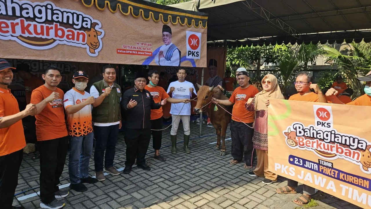PKS Jatim Bagikan 175.250 Paket Daging dalam Rangka Syiar Dzulhijjah