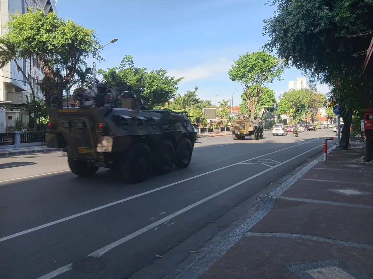 TNI Gelar Patroli Besar di Surabaya, Cegah Aksi Anarkis
