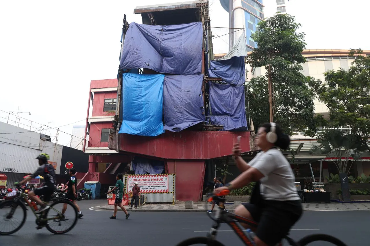 Alasan di Balik Pembongkaran Jembatan Tunjungan