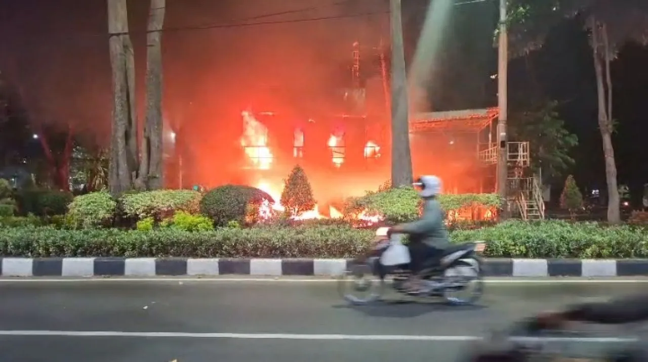 Tunjungan Plaza Tutup, Kondisi Surabaya Kurang Kondusif