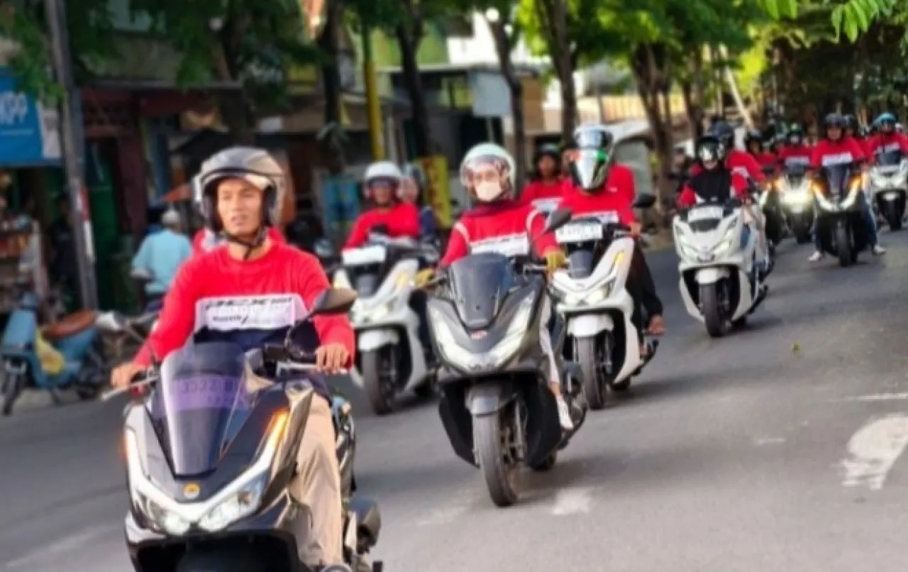 Ratusan Bikers Padati Road to PCX Day 2025 di Pamekasan
