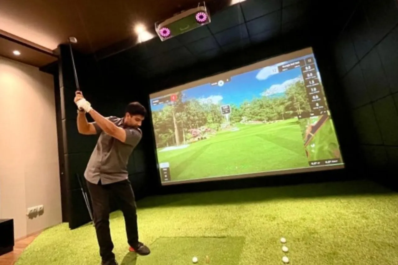 Brawijaya Driving Range Luncurkan Golf Simulator Premium di Surabaya