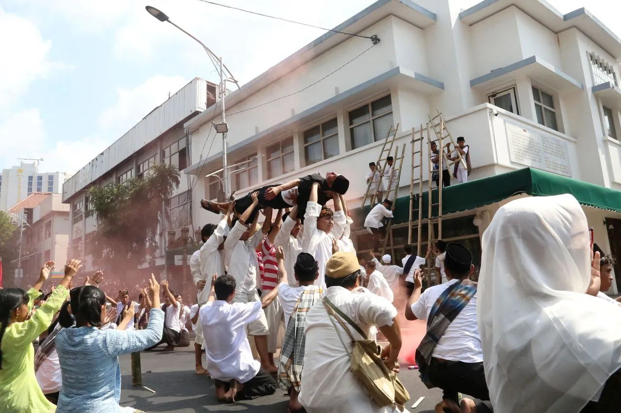 Di Jalan Tunjungan, Sejarah Kembali Bernyawa