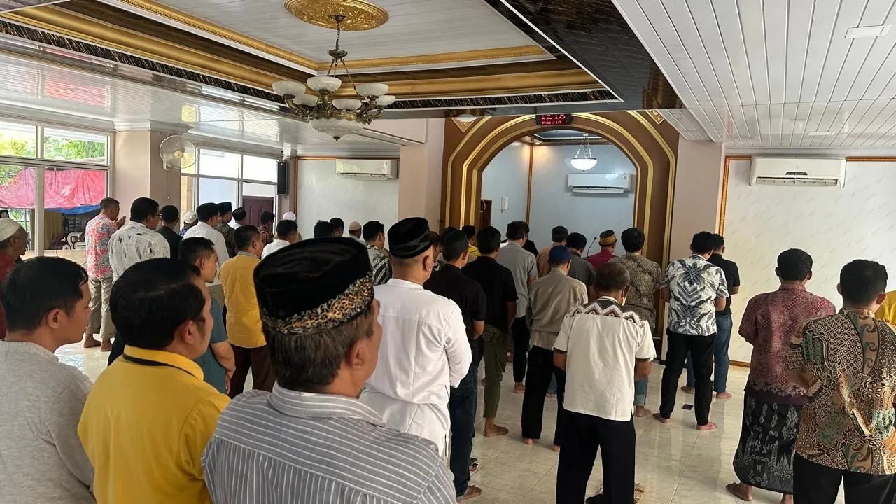 Golkar Jatim Serentak Gelar Sholat Ghaib, Doakan Para Syuhada Ponpes Al-Khoziny