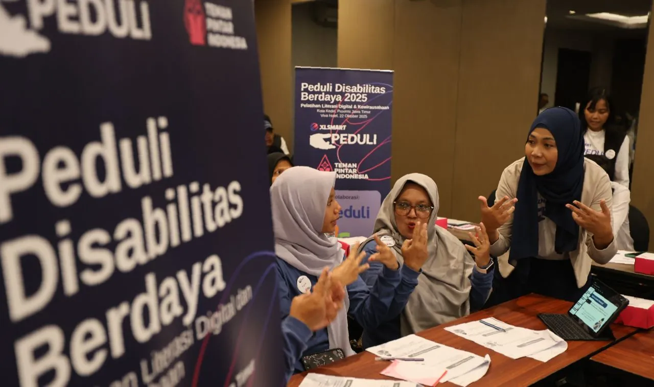 XLSMART Latih Penyandang Disabilitas di Kediri Kuasai Teknologi Digital dan AI untuk Wirausaha