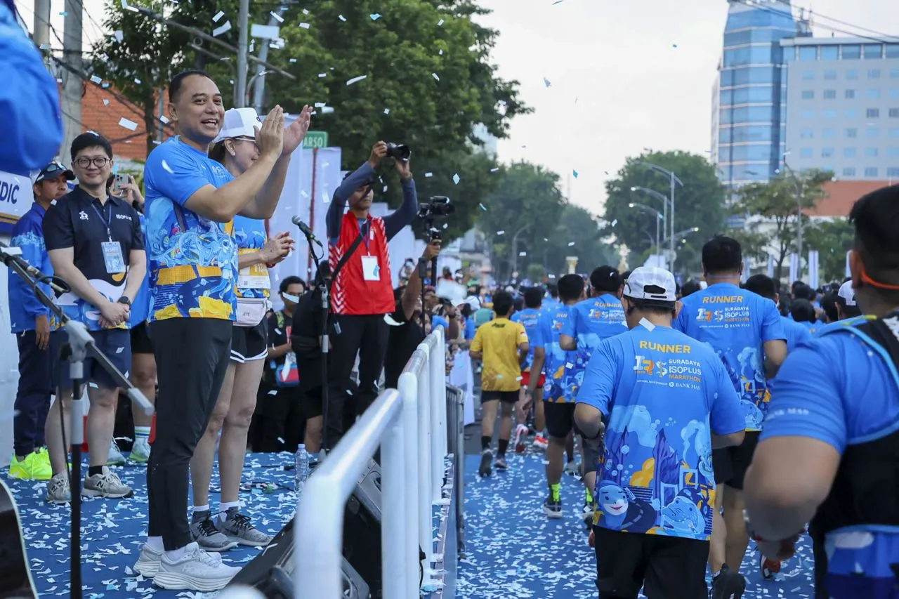 ISOPLUS Marathon 2025, 9.000 Pelari Ramaikan Jalanan Surabaya
