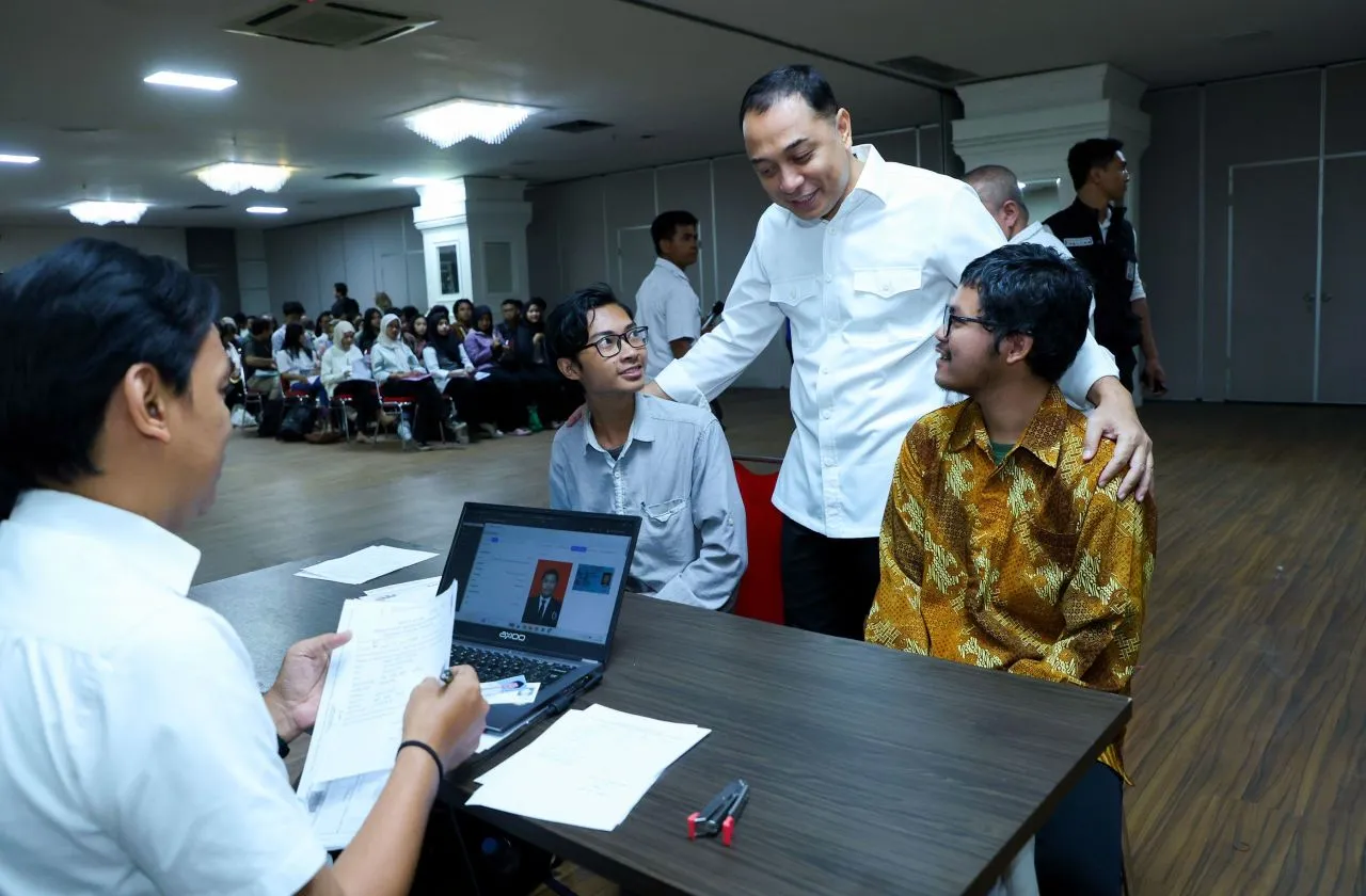 Kucurkan Rp71 Miliar untuk Beasiswa Pemuda Tangguh, Pemkot Surabaya Tambah 24.000 Kuota Tahun 2026
