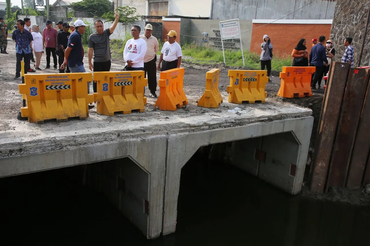 Pemkot Surabaya Ungkap Progres Drainase: 70 Persen Selesai!