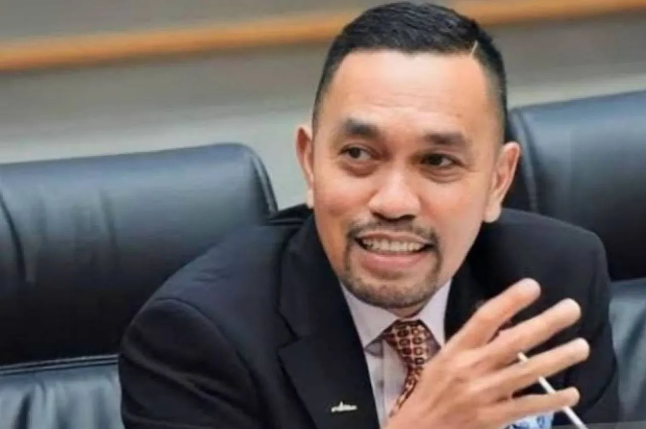 Ahmad Sahroni Buka Suara Soal Isu ke Luar Negeri Saat Rumahnya Dijarah
