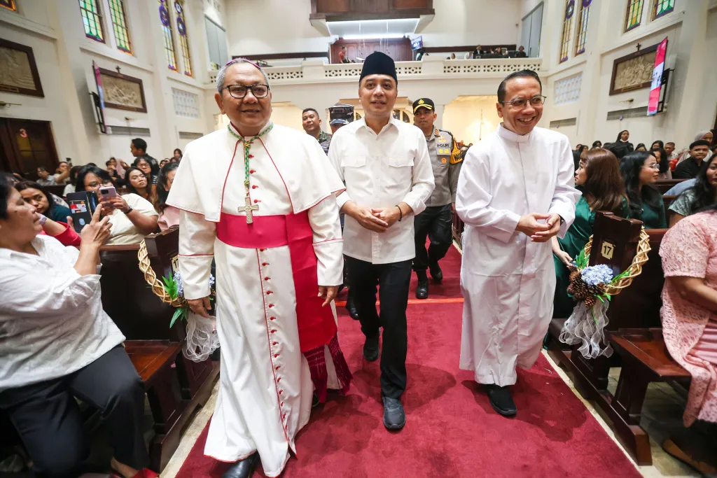 Pantau Misa Natal 2025, Eri Cahyadi Titip Doa Keselamatan