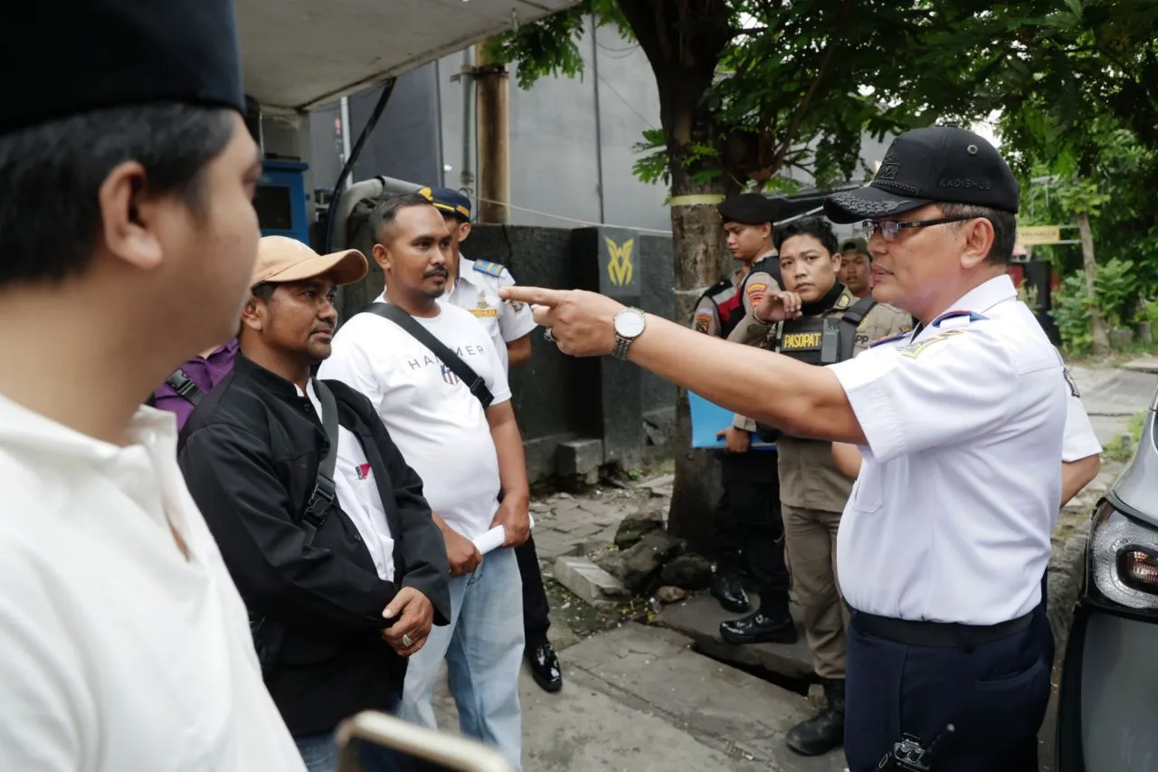 Ultimatum Dishub Surabaya: Jangan Parkir Sembarangan di TJU Embong Malang!