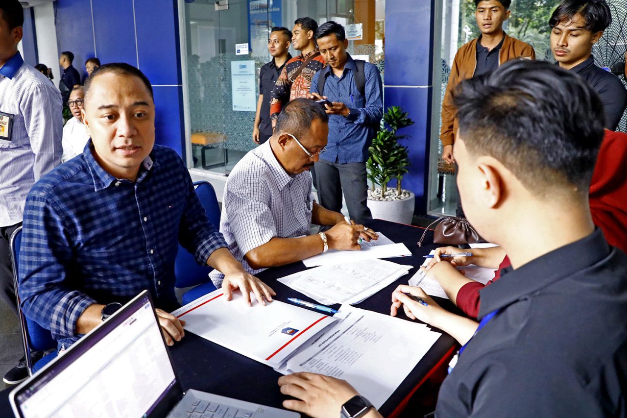 Jalani Pemeriksaan Kesehatan Jelang Pelantikan, Wali Kota Eri dan Wawali Armuji Kondisinya Sehat