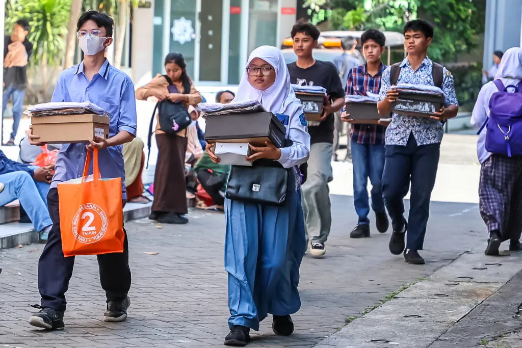Pemkot Surabaya Luncurkan Skema Baru Beasiswa Pemuda
