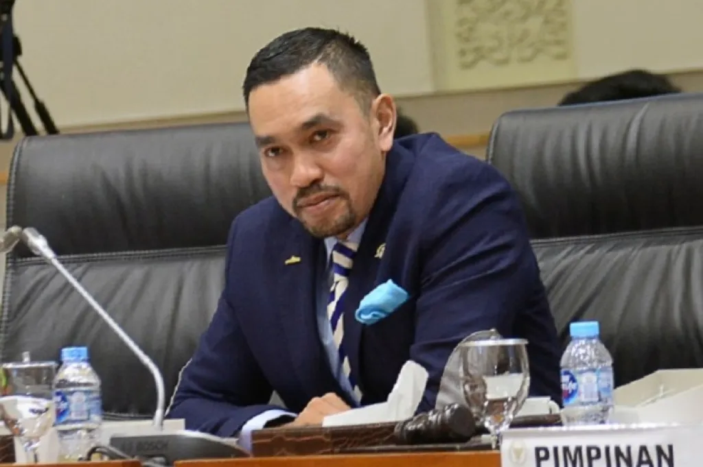 Ahmad Sahroni Kembali ke Pimpinan Komisi III, Momentum Momentum Tebus Dosa Masa Lalu