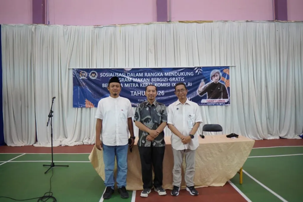 Komisi IX DPR Ajak Kolaborasi Masyarakat dalam Program MBG di Surabaya